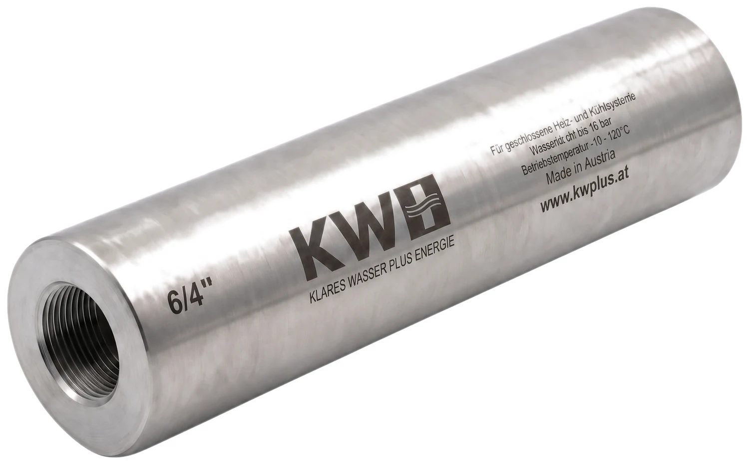 KWplus Heizungswasserstabilisator aus Edelstahl, schräge Ansicht mit Innengewinde und Gehäusegravur